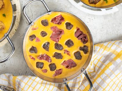 Sogok With Pastrami Melted Cheese Pan