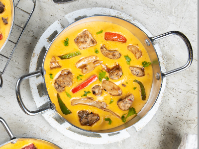 Chicken Fajita With Melted Cheese Pan