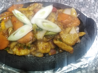 Chicken With Curry Hot Sauce