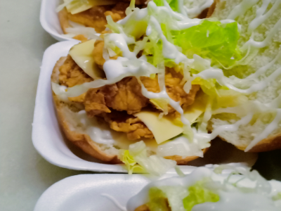 Chicken Burger Over Doze