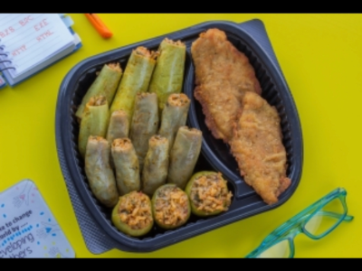 Zucchini Mahshi With Chicken Pane Meal