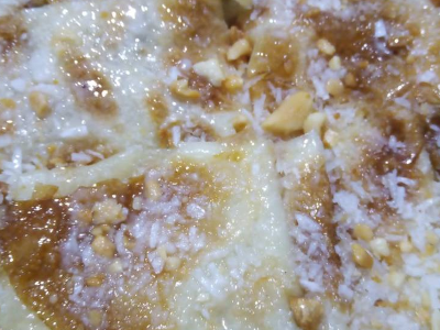 Nuts And Raisins Pie