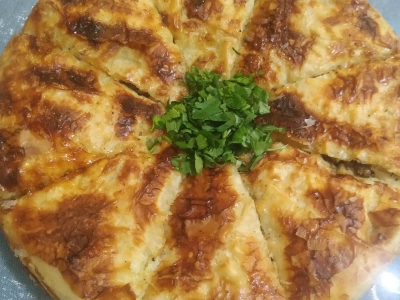 Golash With Minced Meat Tray