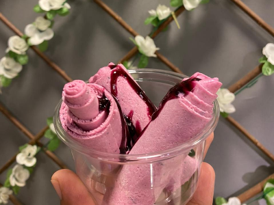 Blue Berry Ice Cream Roll