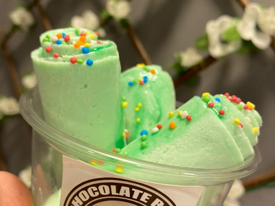 Apple Ice Cream Roll