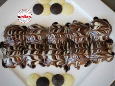 Mini Pancake With Nutella Chocolate And White Chocolate