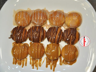 Mini Pancake With Nutella, Caramel And White Chocolate