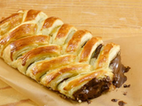 Nutella Chocolate With Banana Roll Pie