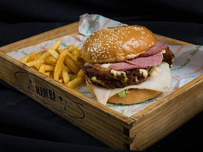 Special Madera Beef Burger
