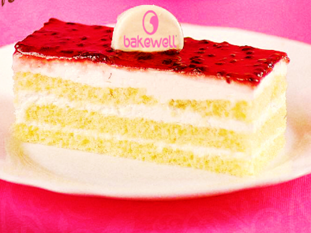 Raspberry Gateau