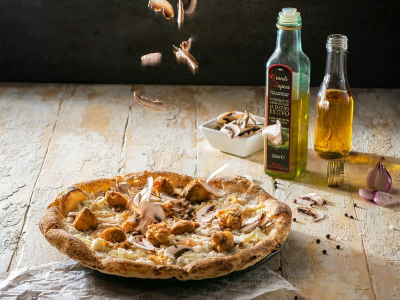 Truffle Mushroom Deluxe Pizza