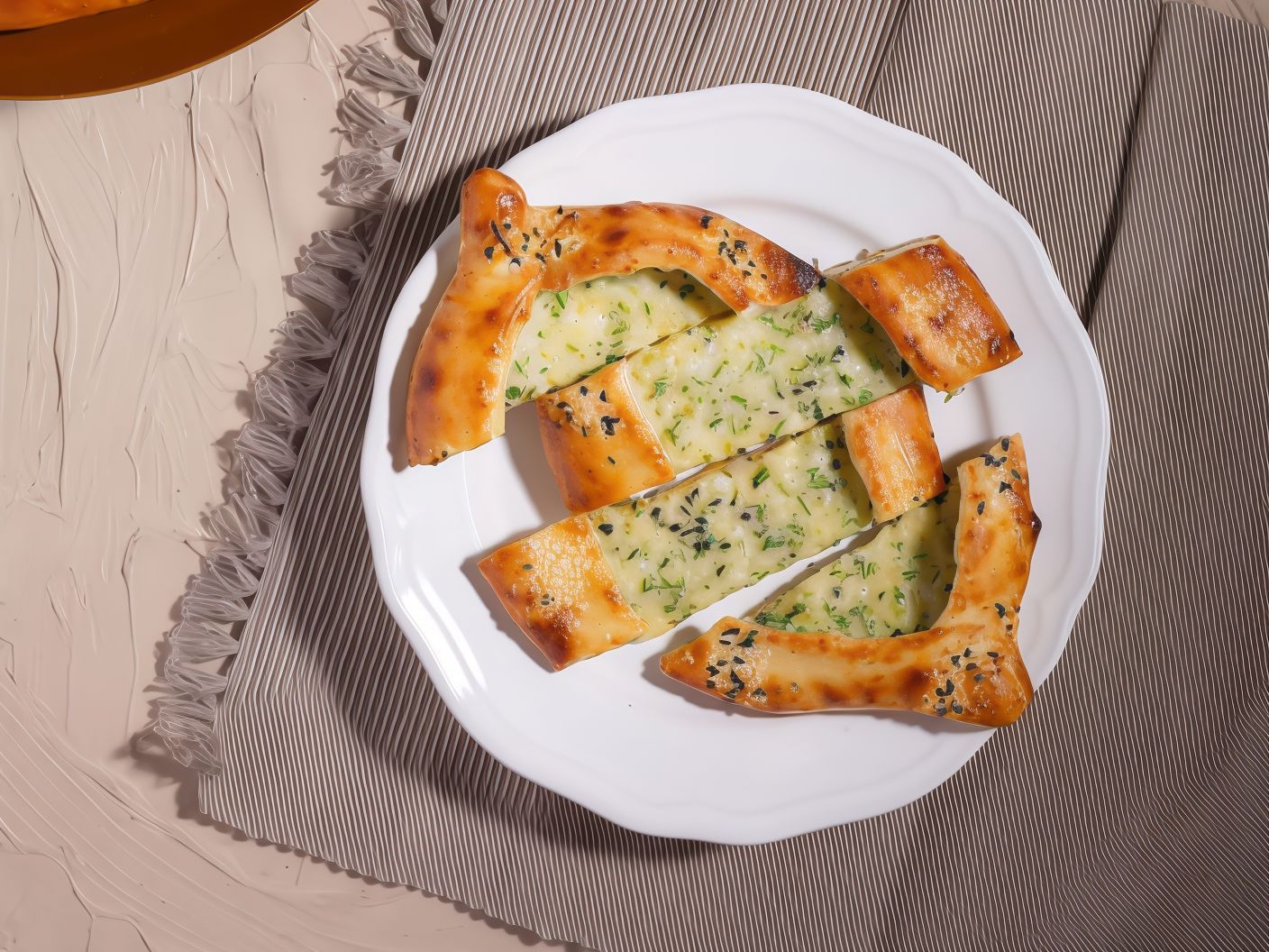 Shamia Cheese Manoucheh