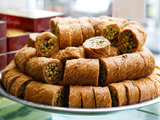 Red Ballouria Konafa