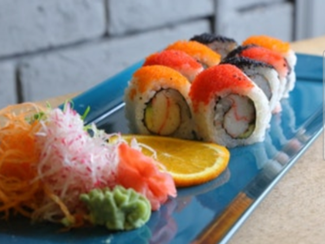 California Caviar Ura Roll