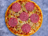 Salami Pizza