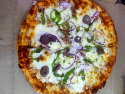 Tuna Pizza