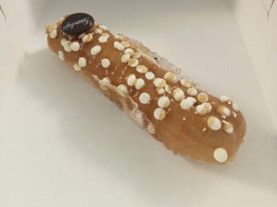Caramel Eclair