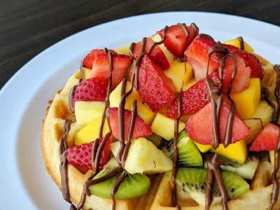 Nutella Chocolate With Fruits Waffle