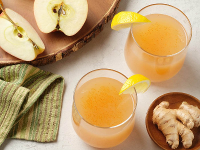 Apple With Lemon Juice