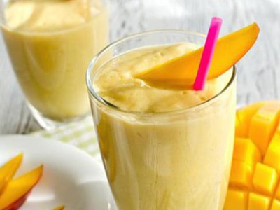 Milk With Mango Smoothie