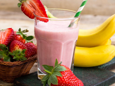 Banana With Strawberry Smoothie