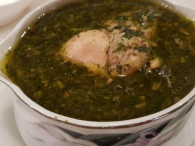 Molokhia with Chicken Pieces