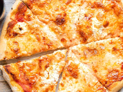 Quattro Formaggi Pizza