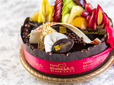 Fruit and chocolate tart