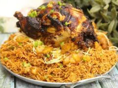 Grilled chicken with kabsa rice