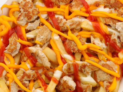 Fries with chicken pieces