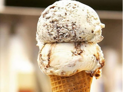 1 small mix biscuit ice cream 1 mixed for free