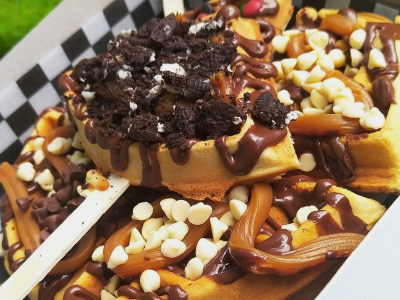 Nutella Chocolate With Marshmallow Waffle