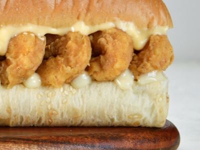 Fried shrimp sandwich with ranch sauce