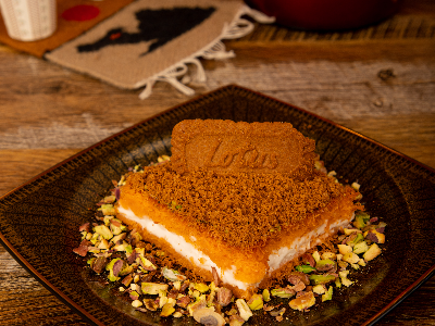 Muloki Konafa With Baladi Qeshta And Lotus