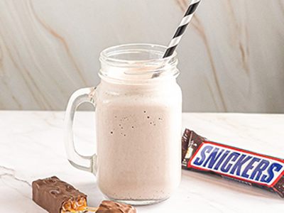 Snickers Chocolate Milkshake
