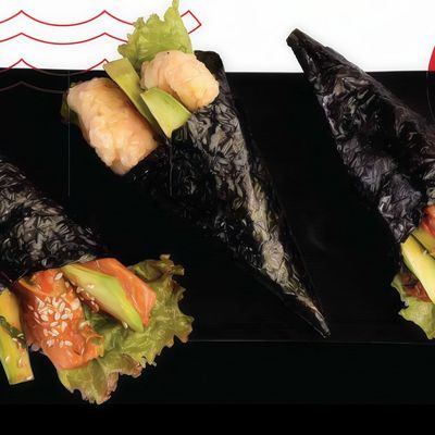 Crunchy Tempura Shrimp Temaki