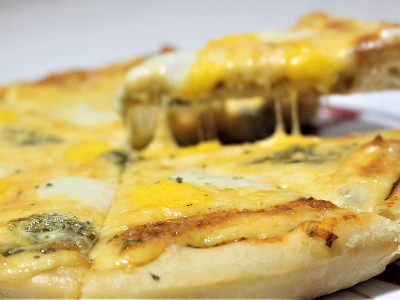 Quattro Formaggi Pizza