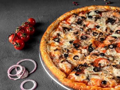 Chicken With Sausage Italian Pizza
