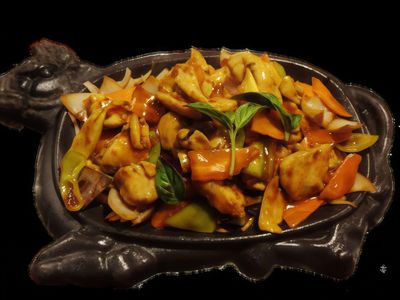 CT04 - Spicy Grilled BBQ Chicken With Basil