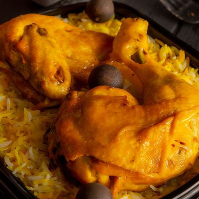 مندي نصف دجاج مع أرز