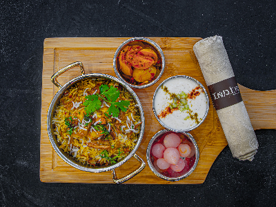 Jhinga Biryani