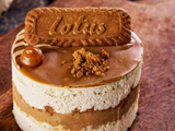 Round Lotus Cake