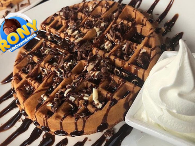 Nutella Chocolate With Oreo Waffle