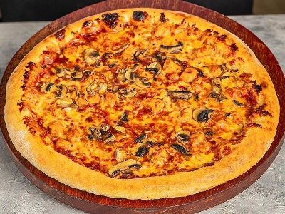 Bbq Chicken With Mushroom Pizza