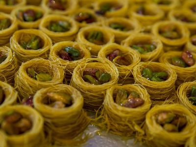 Aish El Bolbol With Pistachio