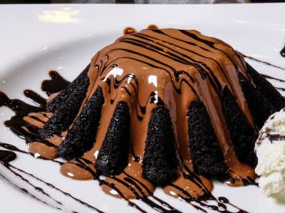 Nutella Chocolate Molten Cake With Ice Cream