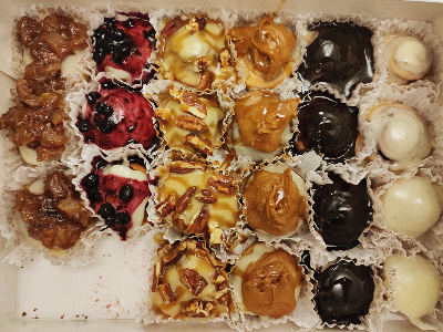 Mix Cinnamon Bites Box - 24 Pieces