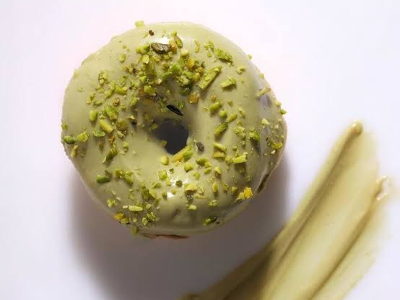Pistachio Doughnut