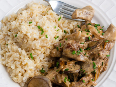 Beef Stroganoff with Steamed Rice - 410 Calories