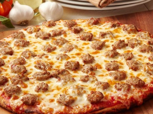 Baladi Sausage Oriental Pizza